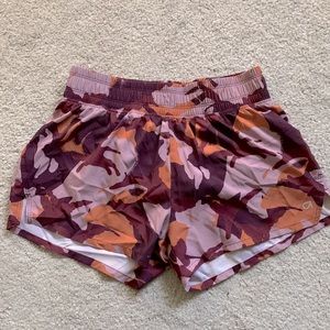 Gap Fit lined running shorts